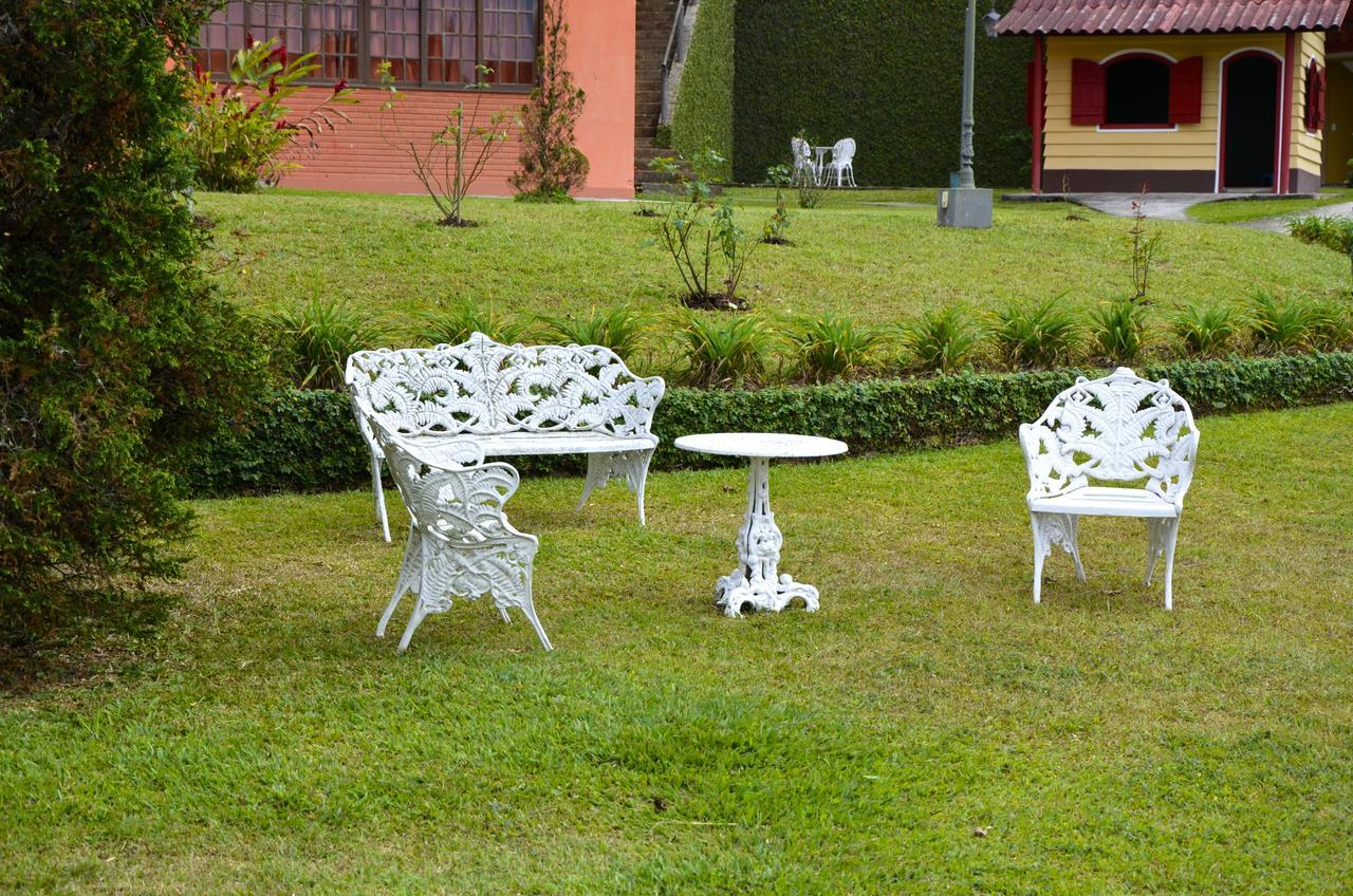 Girassol Hotel 3*